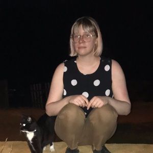 Meet your Posher, Alexandra